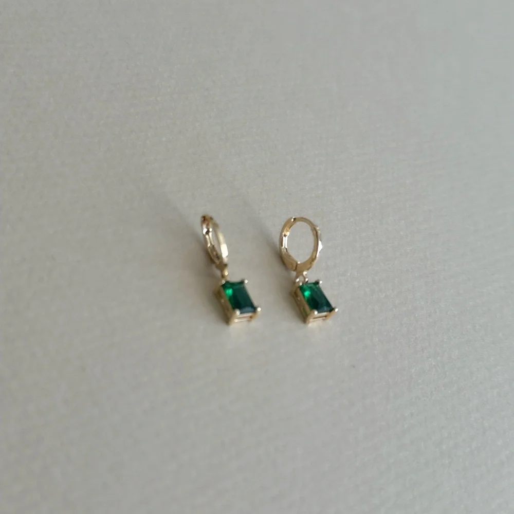 Green diamond Earrings N1763 - Picture 2 of 3